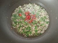 蒜蓉扇贝蒸粉丝怎么做好吃_家常蒜蓉扇贝蒸粉丝的做法