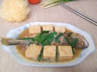 黄瓜鱼烧豆腐怎么做好吃_家常黄瓜鱼烧豆腐的做法