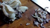 葱爆墨鱼仔怎么做好吃_家常葱爆墨鱼仔的做法