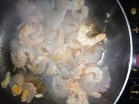 番茄炒虾仁怎么做好吃_家常番茄炒虾仁的做法