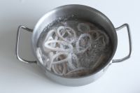 蒜苔鱿鱼丝怎么做好吃_家常蒜苔鱿鱼丝的做法