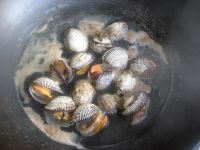 菠菜粉丝拌毛蛤蜊怎么做好吃_家常菠菜粉丝拌毛蛤蜊的做法