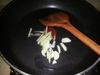 葱姜炒蛏子怎么做好吃_家常葱姜炒蛏子的做法