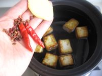 海参豆腐汤怎么做好吃_家常海参豆腐汤的做法